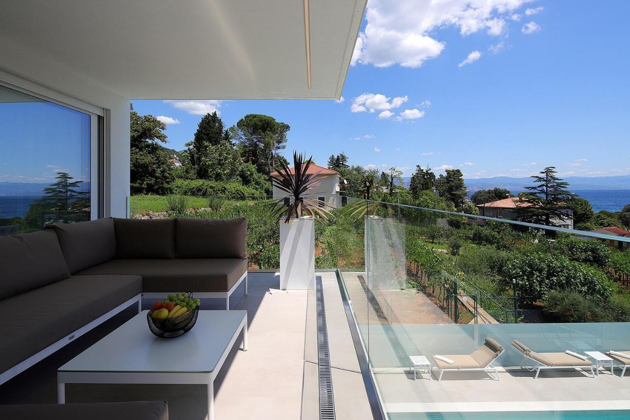 New Apartment With Swimming Pool Near The Beach Ičići Εξωτερικό φωτογραφία