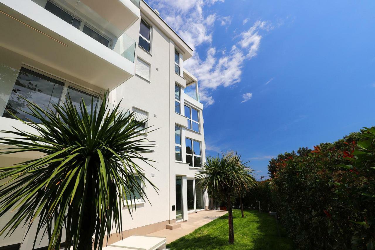 New Apartment With Swimming Pool Near The Beach Ičići Εξωτερικό φωτογραφία